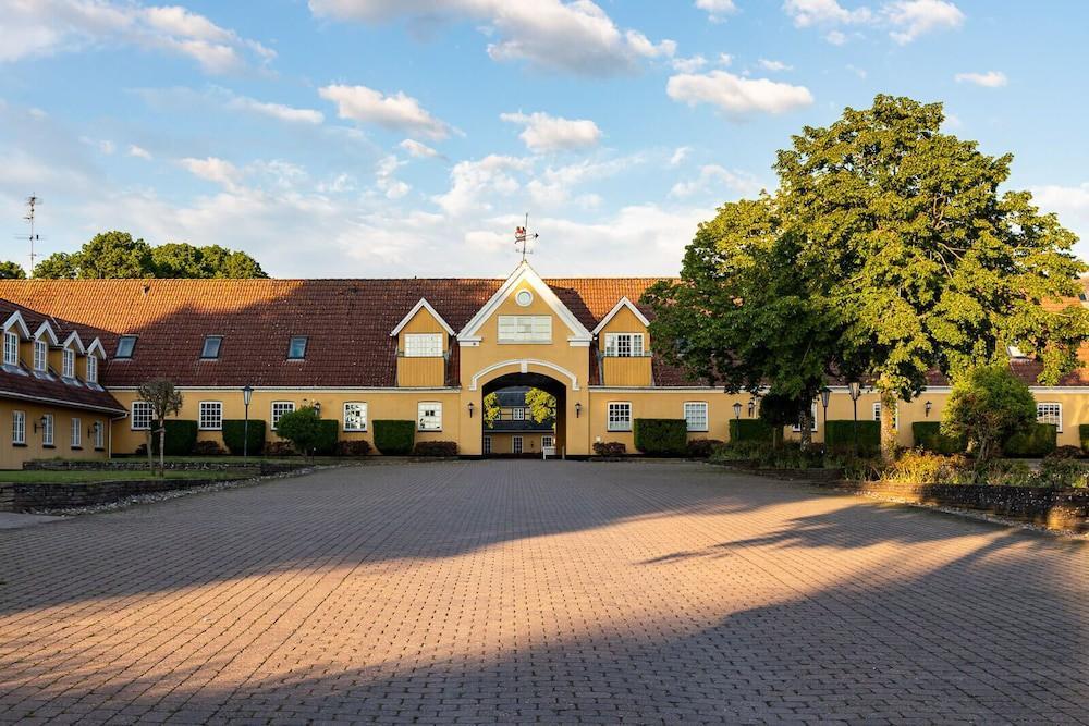 Hotel Sorup Herregaard Рингстед Экстерьер фото