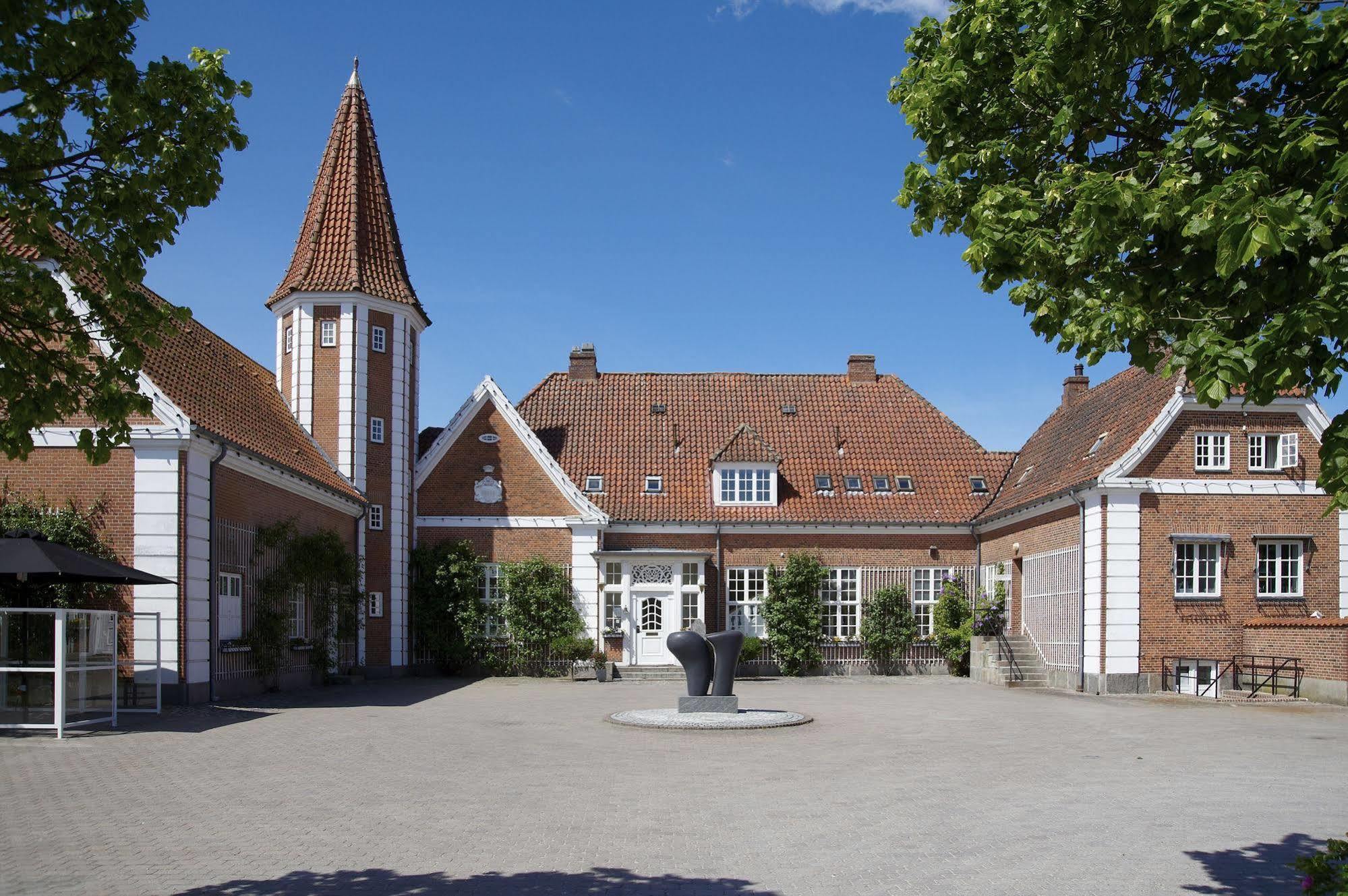 Hotel Sorup Herregaard Рингстед Экстерьер фото